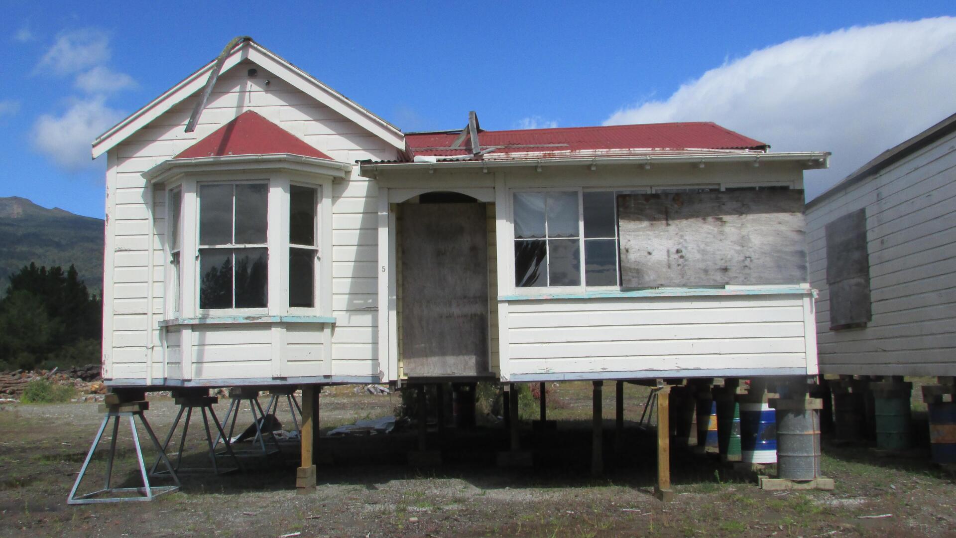 BL0014 - Building is in Turangi - price includes delivery to a local site only