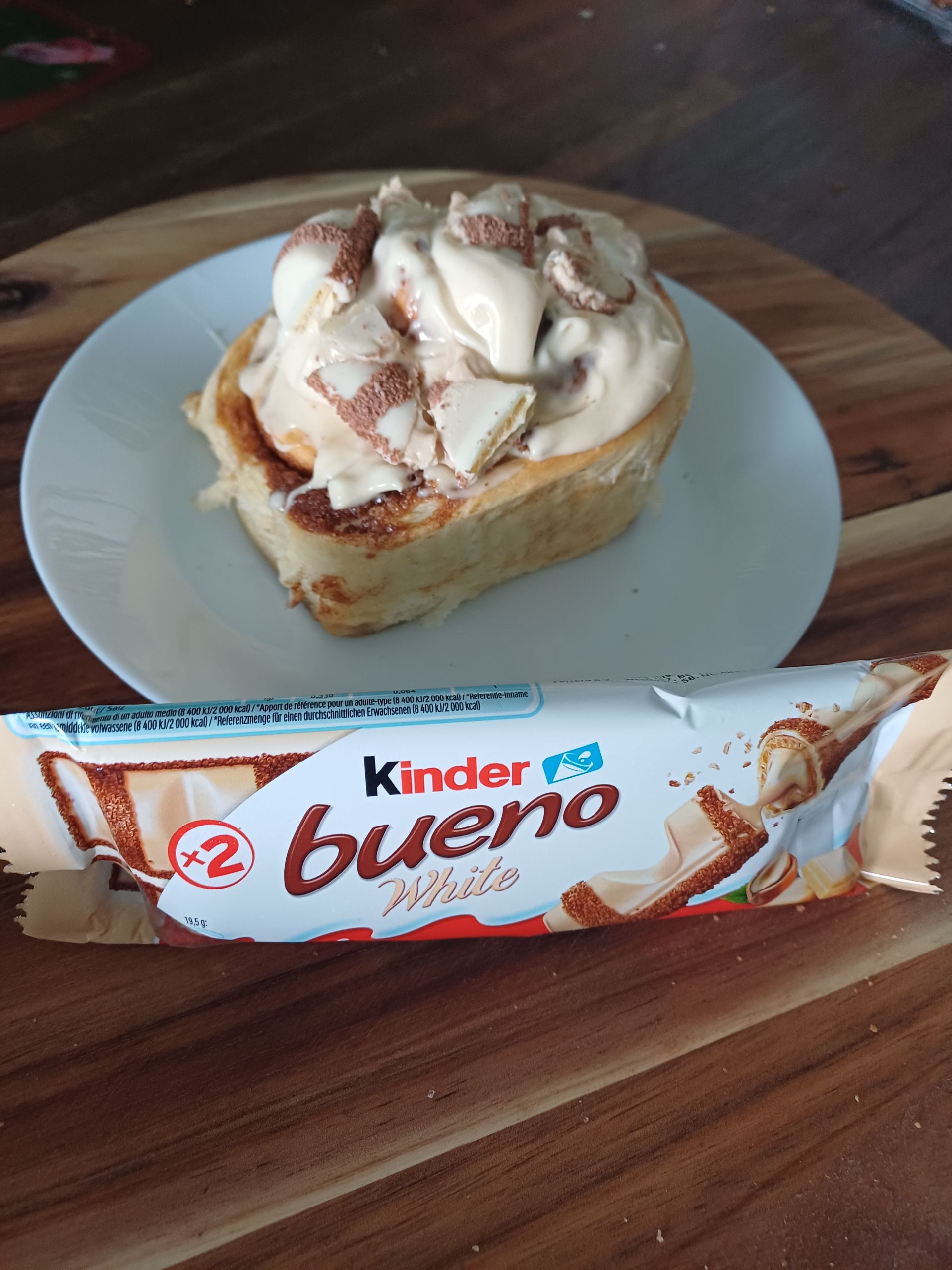 Kinder Bueno Roll