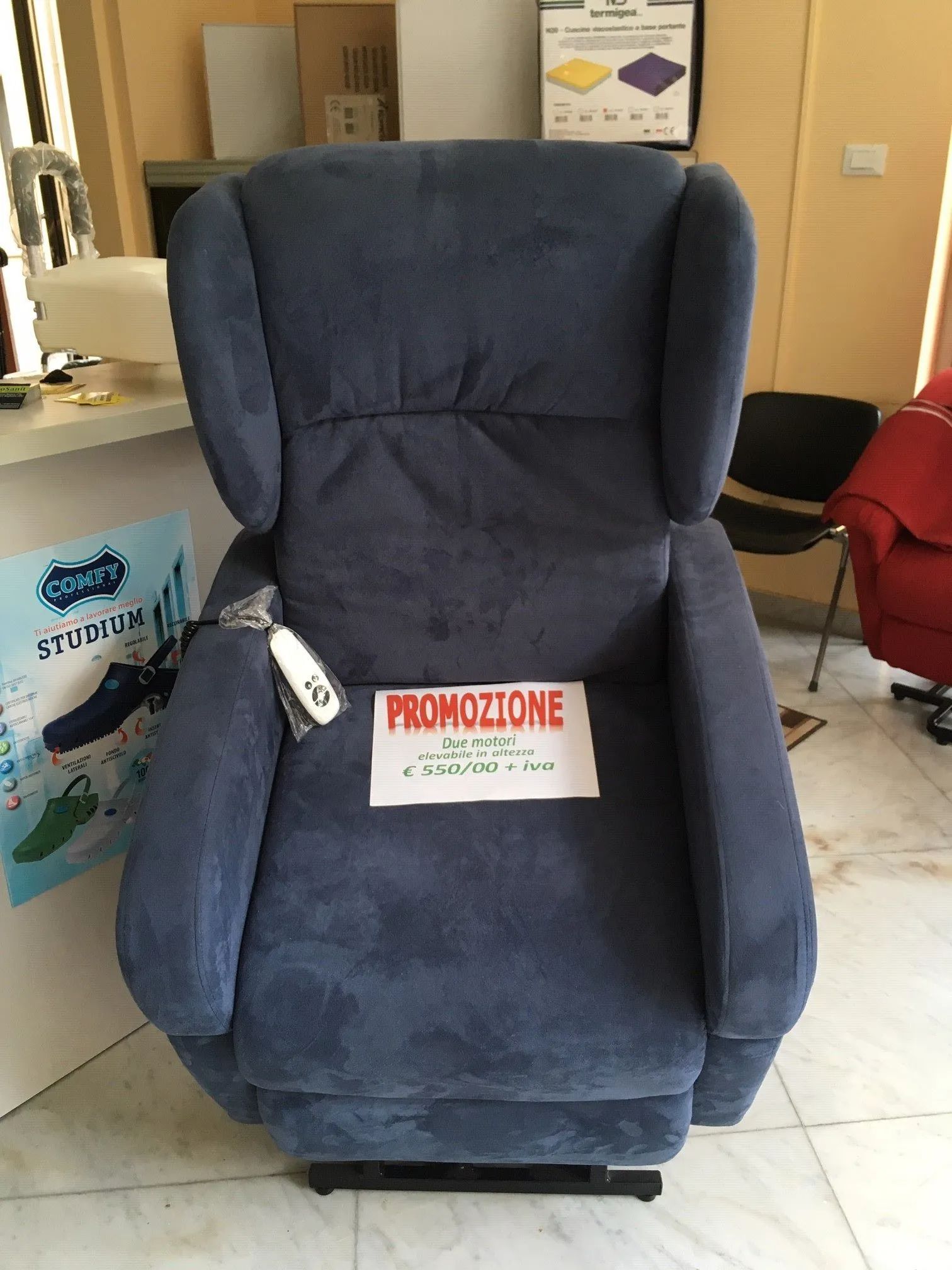 poltrona ortopedica elettrica nera