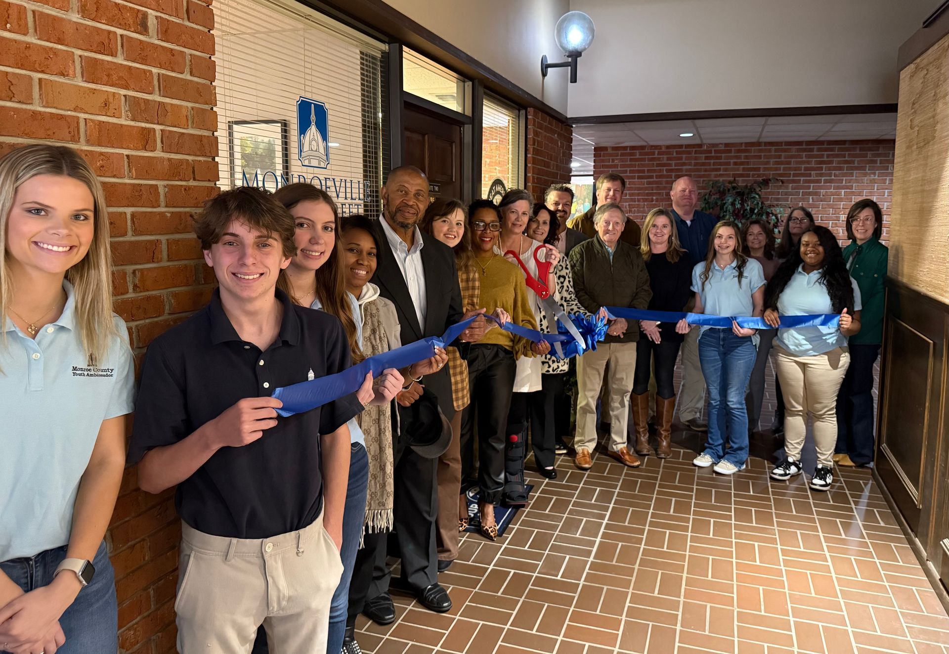 The Chamber of Commerce recently had the honor of hosting a ribbon cutting for Monroeville Main Street’s new office, now open on the downtown square in Office Park at 65 Pineville Rd., Suite 2!   