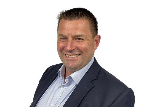 Profile Picture of Simon King