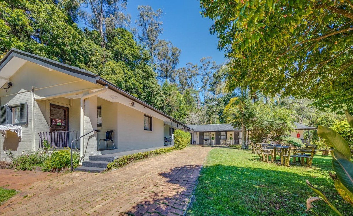Tamborine Mountain Motel Tall Trees Mountain Retreat
