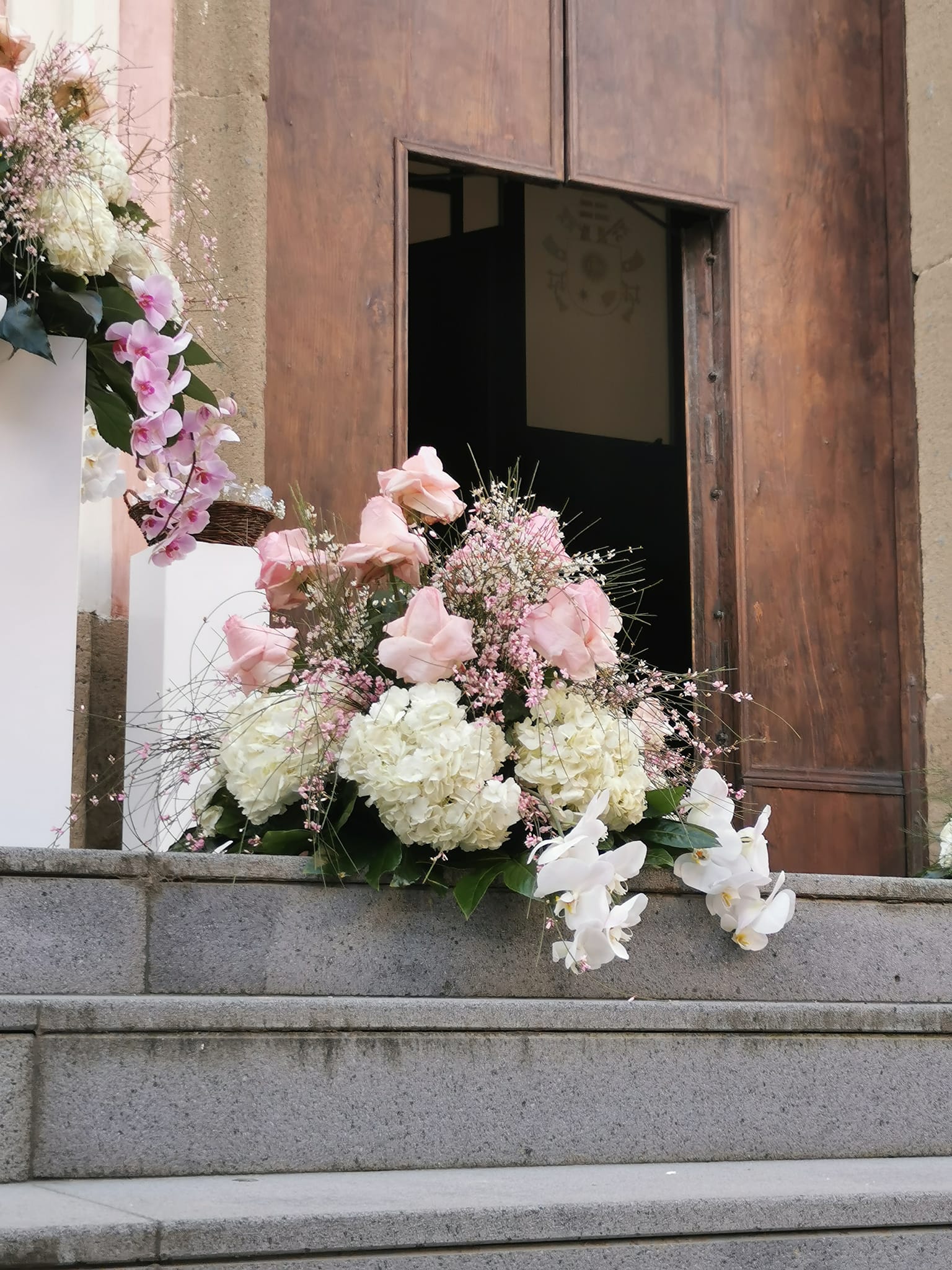 allestimento floreale chiesa