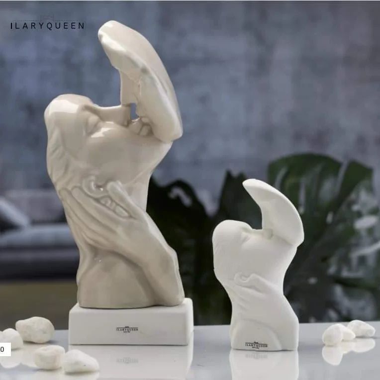 scultura il bacio