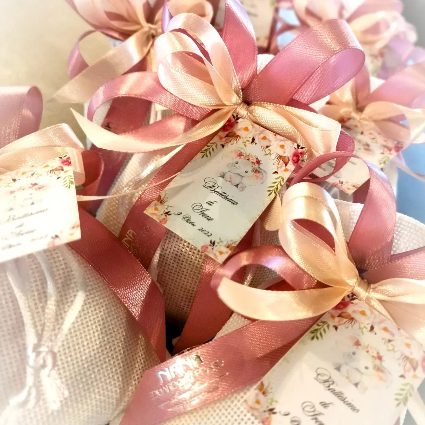 bomboniere sacchetti con confetti