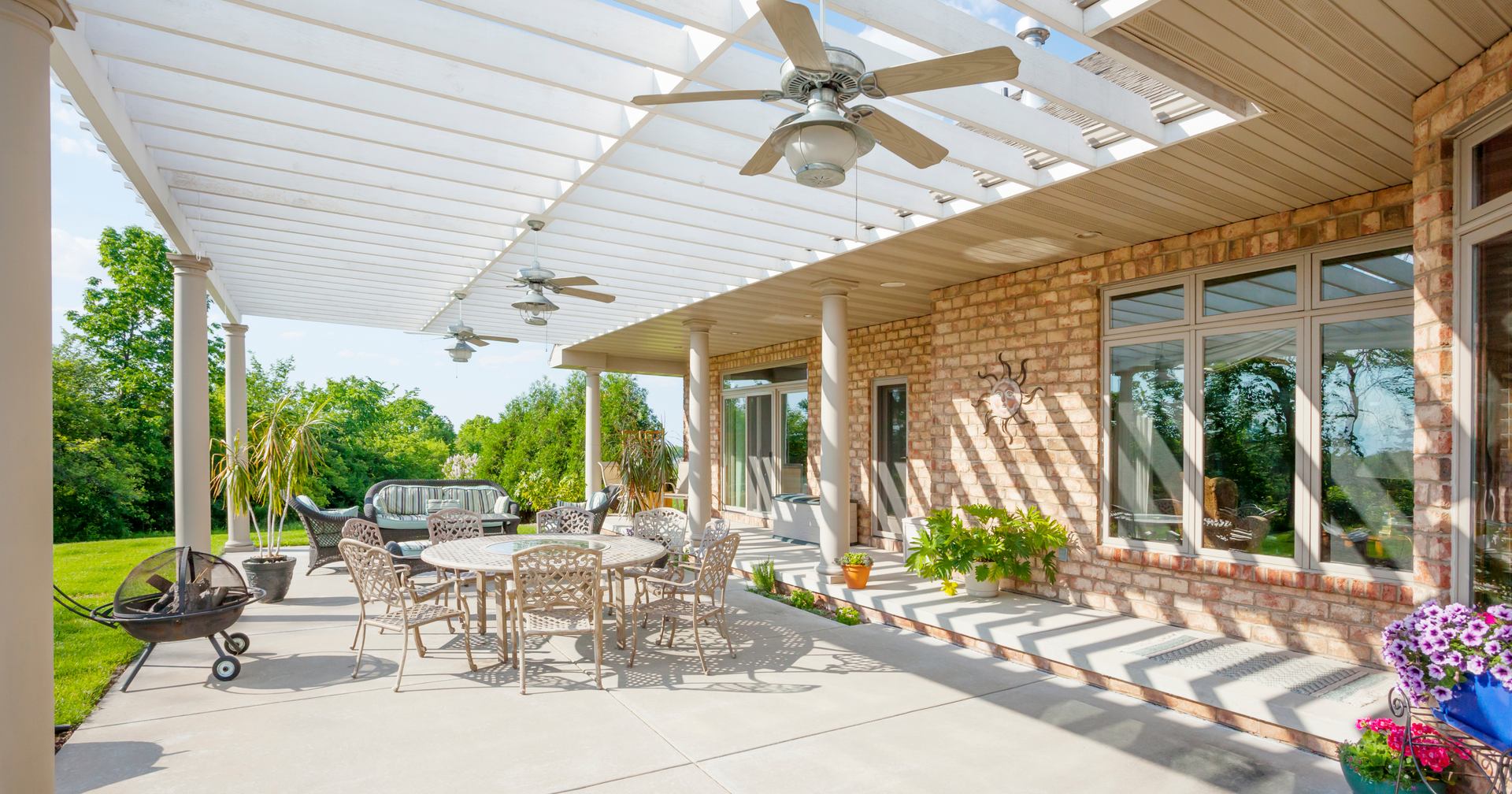 Where Style Meets Shade: Tony Giesel Construction's Pergola Expertise