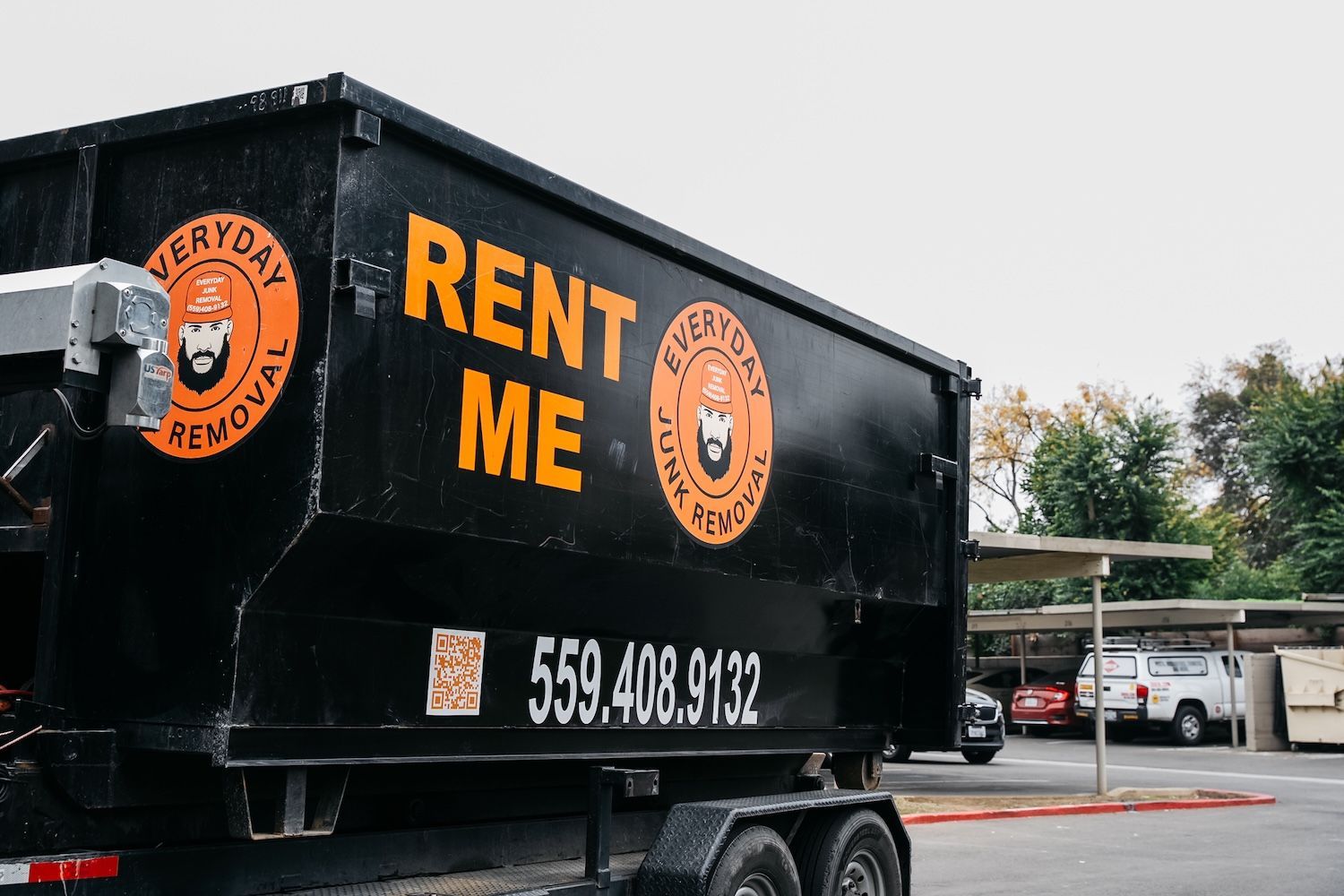 Dumpster rental delivery in Fresno, CA