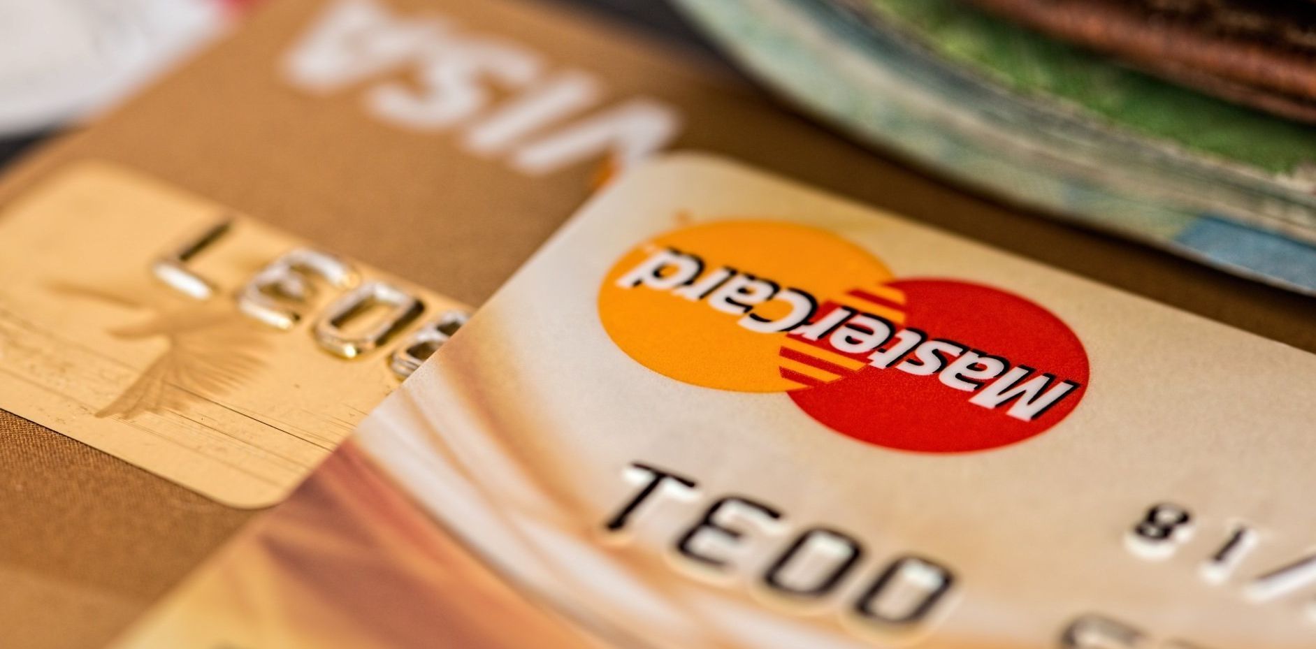 Mastering Credit Cards: Unlock Better Credit Scores and Rewards
