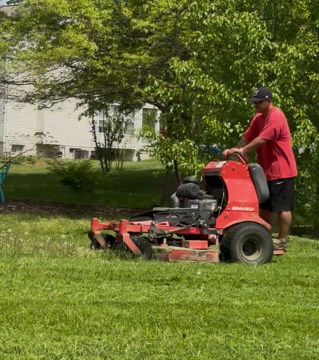 Hackmann Lawn & Landscape| Mowing grass in Dardenne Prairie MO