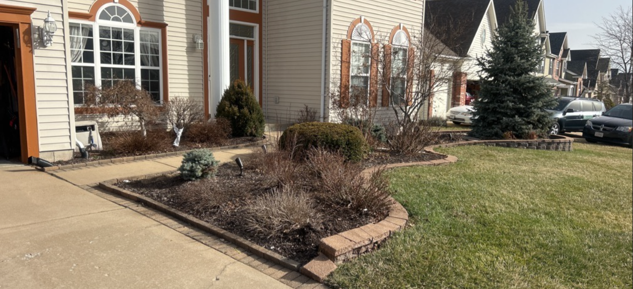 Before winter landscaping curb appeal | Hackmann Lawn | St. Charles MO