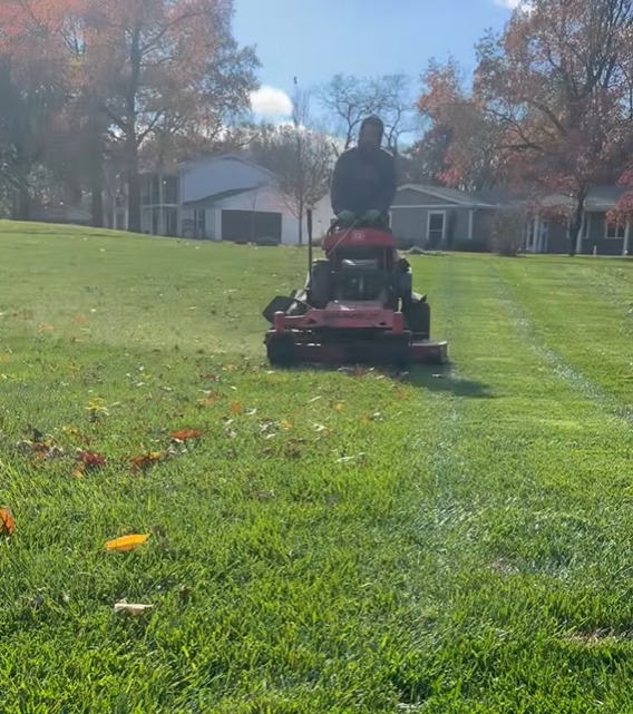 Expert Lawn Mowing in St. Charles, MO