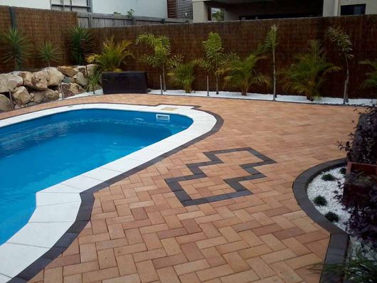 pool feature