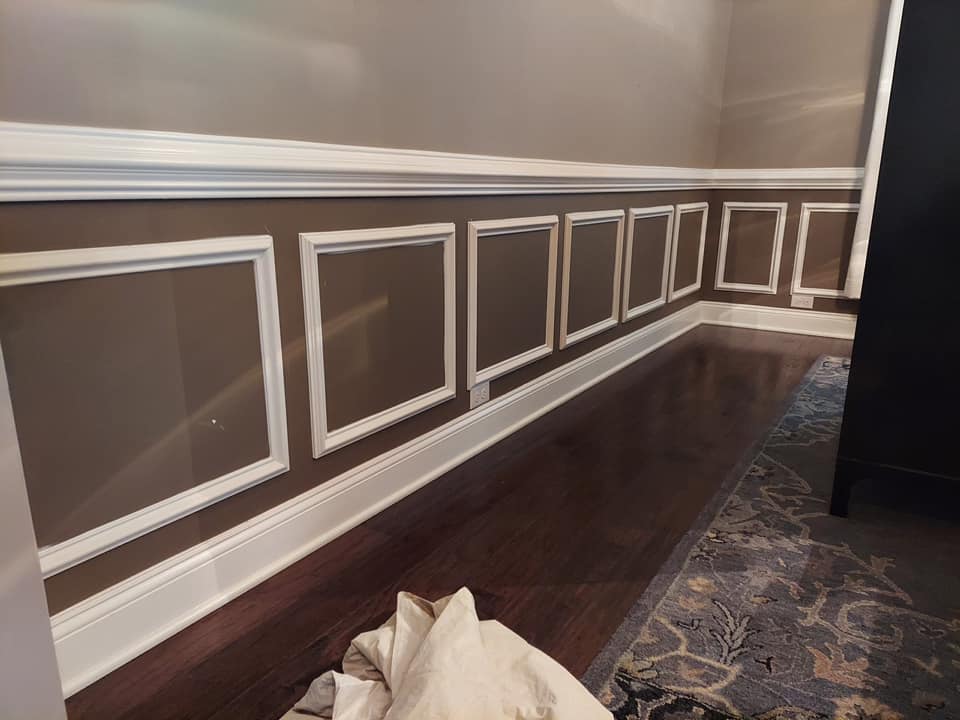 wainscotting interior painting