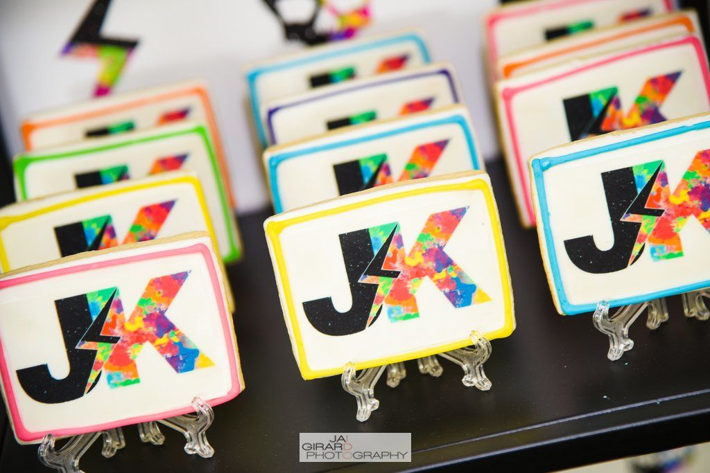 A bunch of cards with the letters jk on them