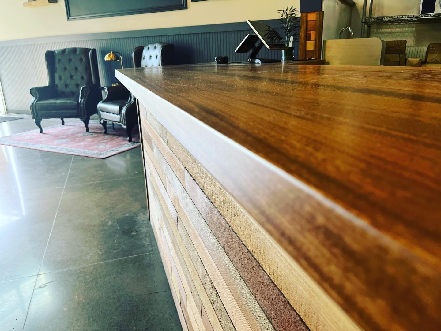 Counter and sitting area at the Tanasbourne location.