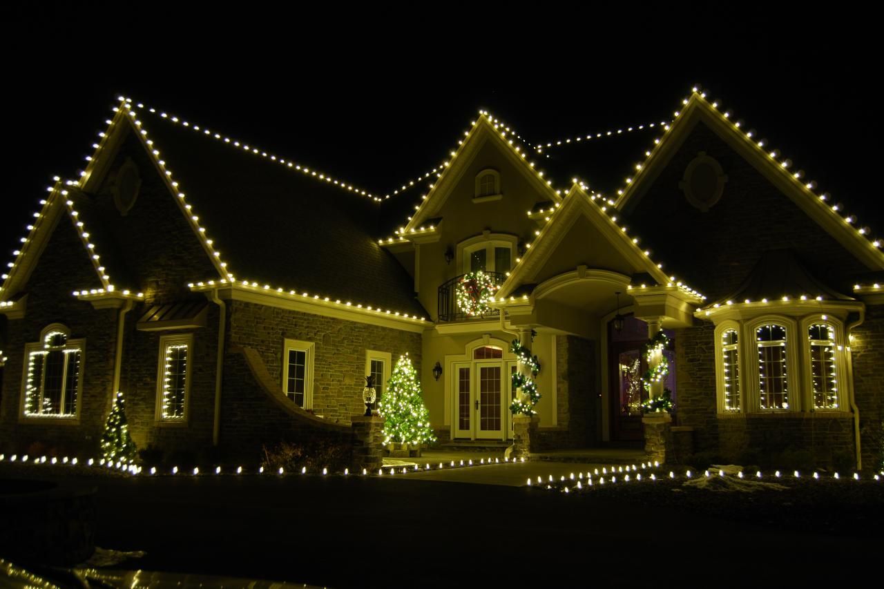 Christmas Light Installation | ASE Outdoor Solutions | Northeast Ohio