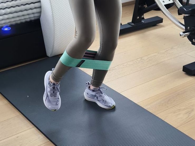 Krafttraing mit Kraftband