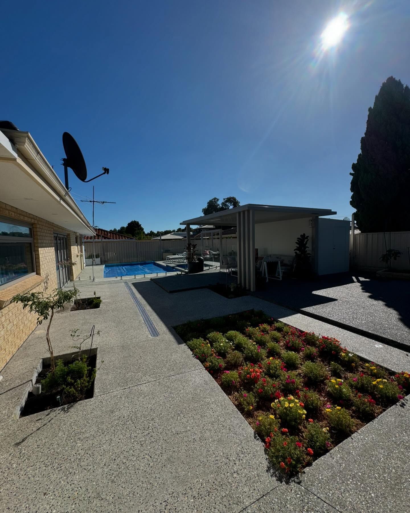 Backyard exposed aggregate & Landscaping project complete in Perth