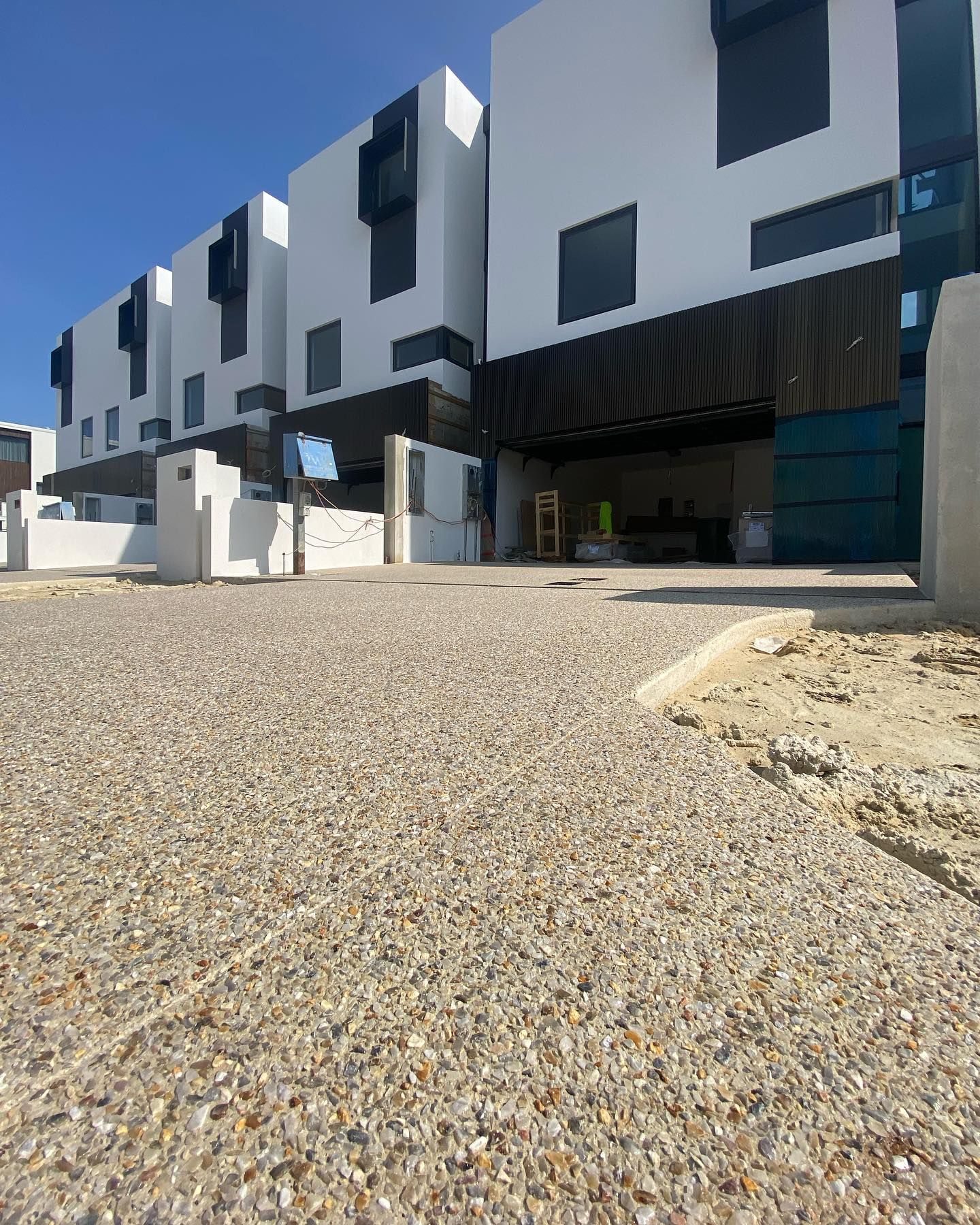 exposed aggregate driveways for new building