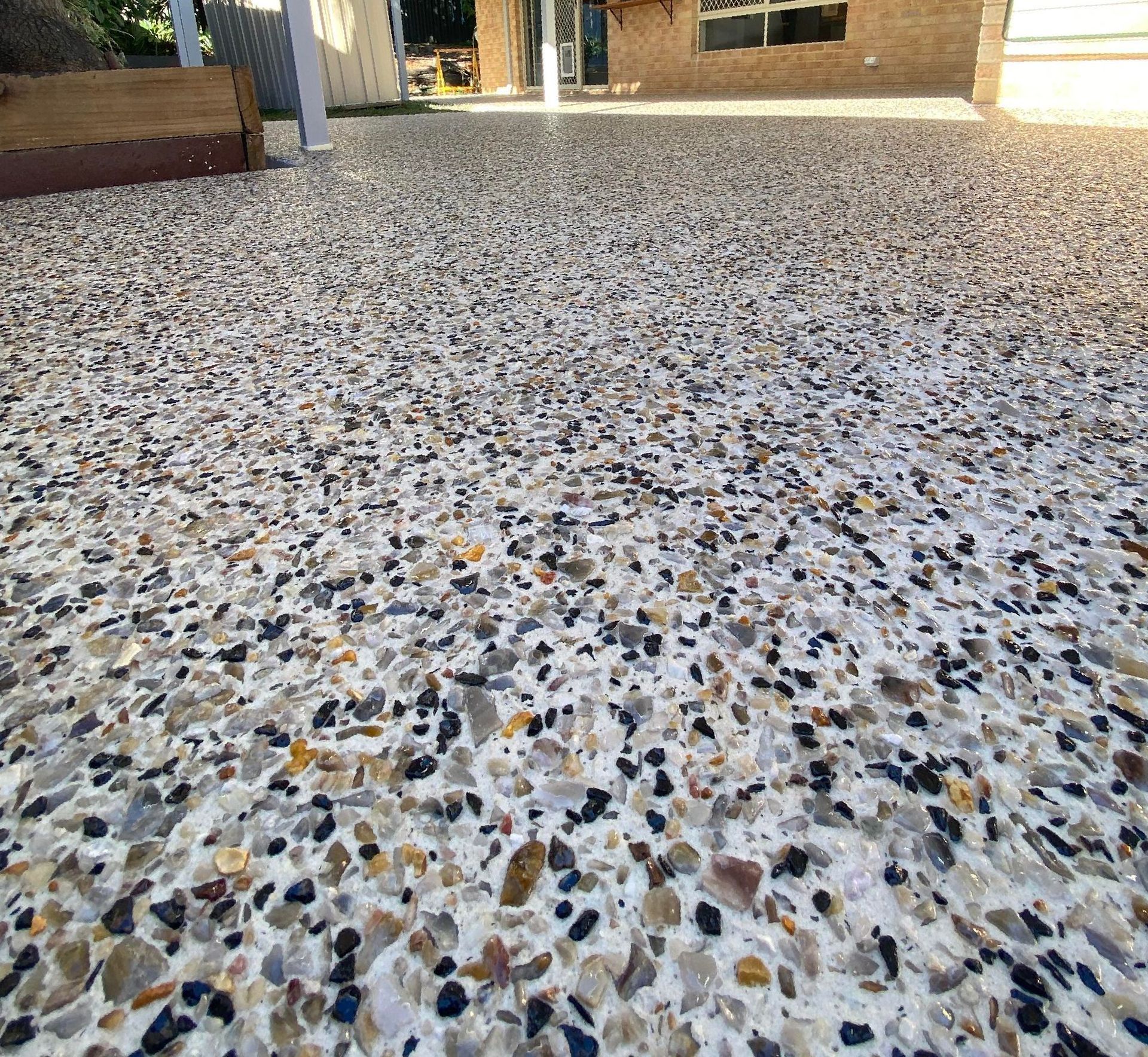 Exposed aggregate pool Surrounds services