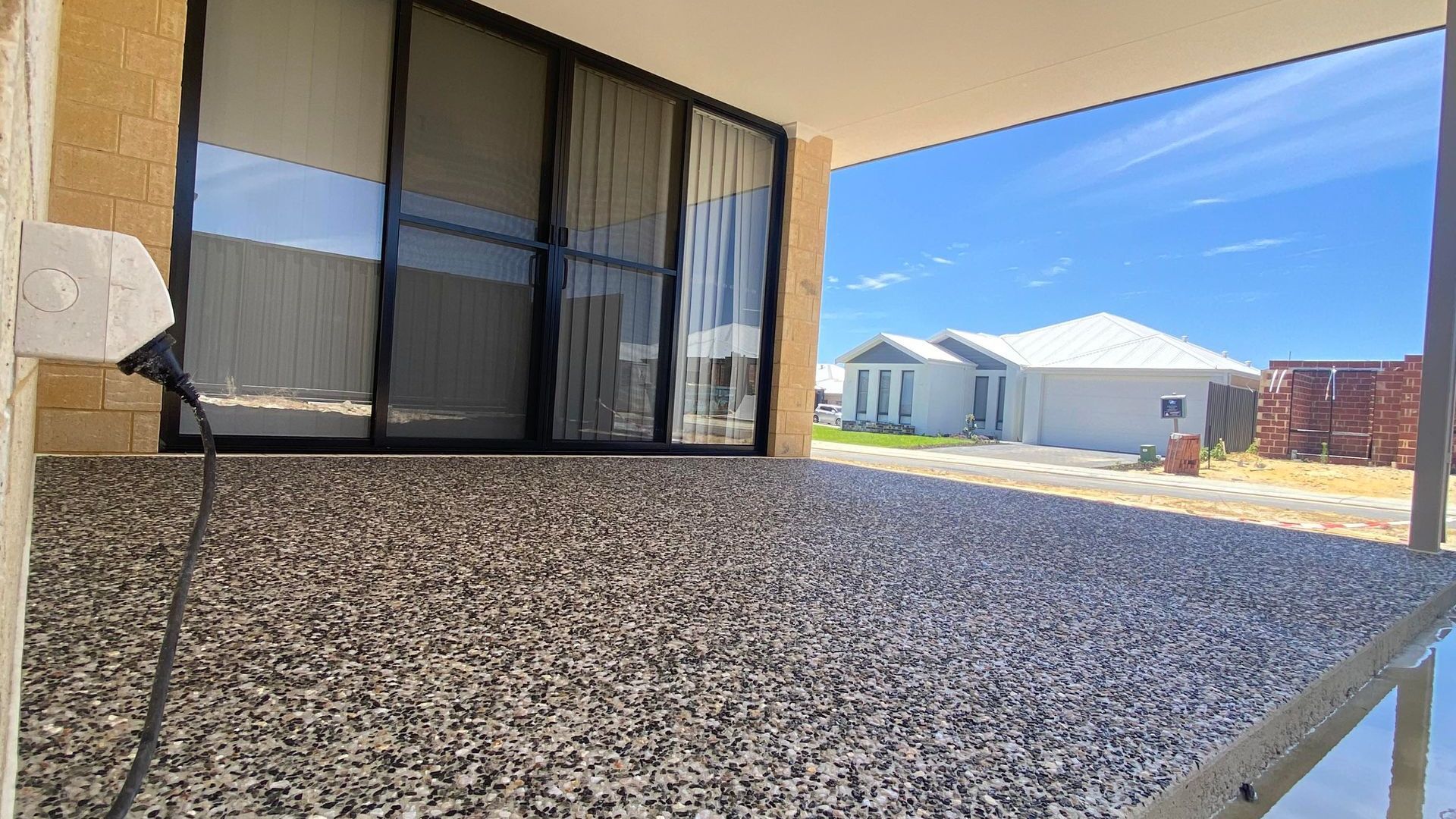 Grey Exposed Aggregate Outdoor Patio in Perth