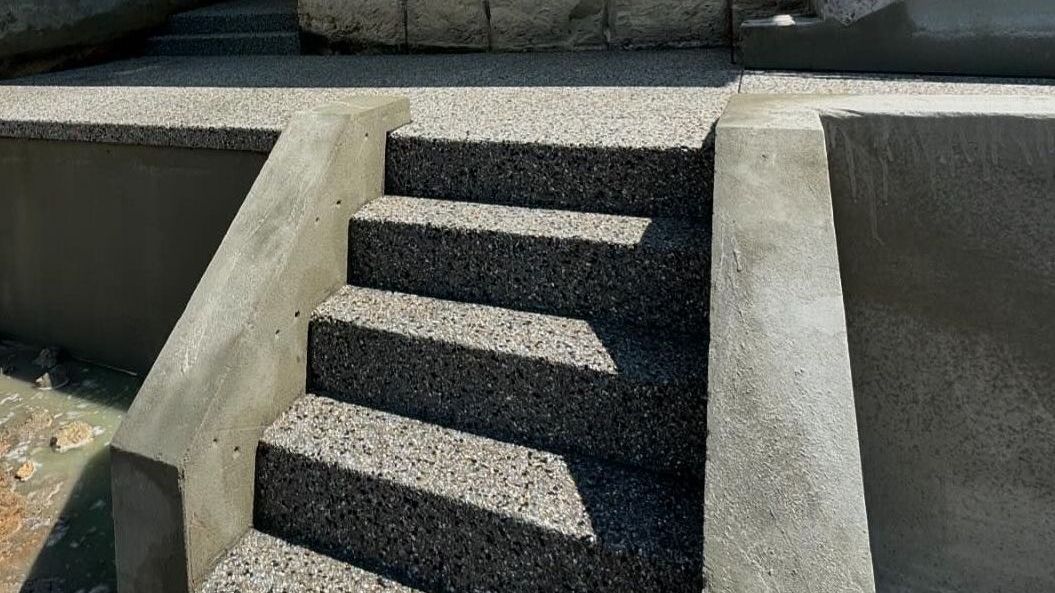 Exposed Aggregate Concrete Stairs and walkway