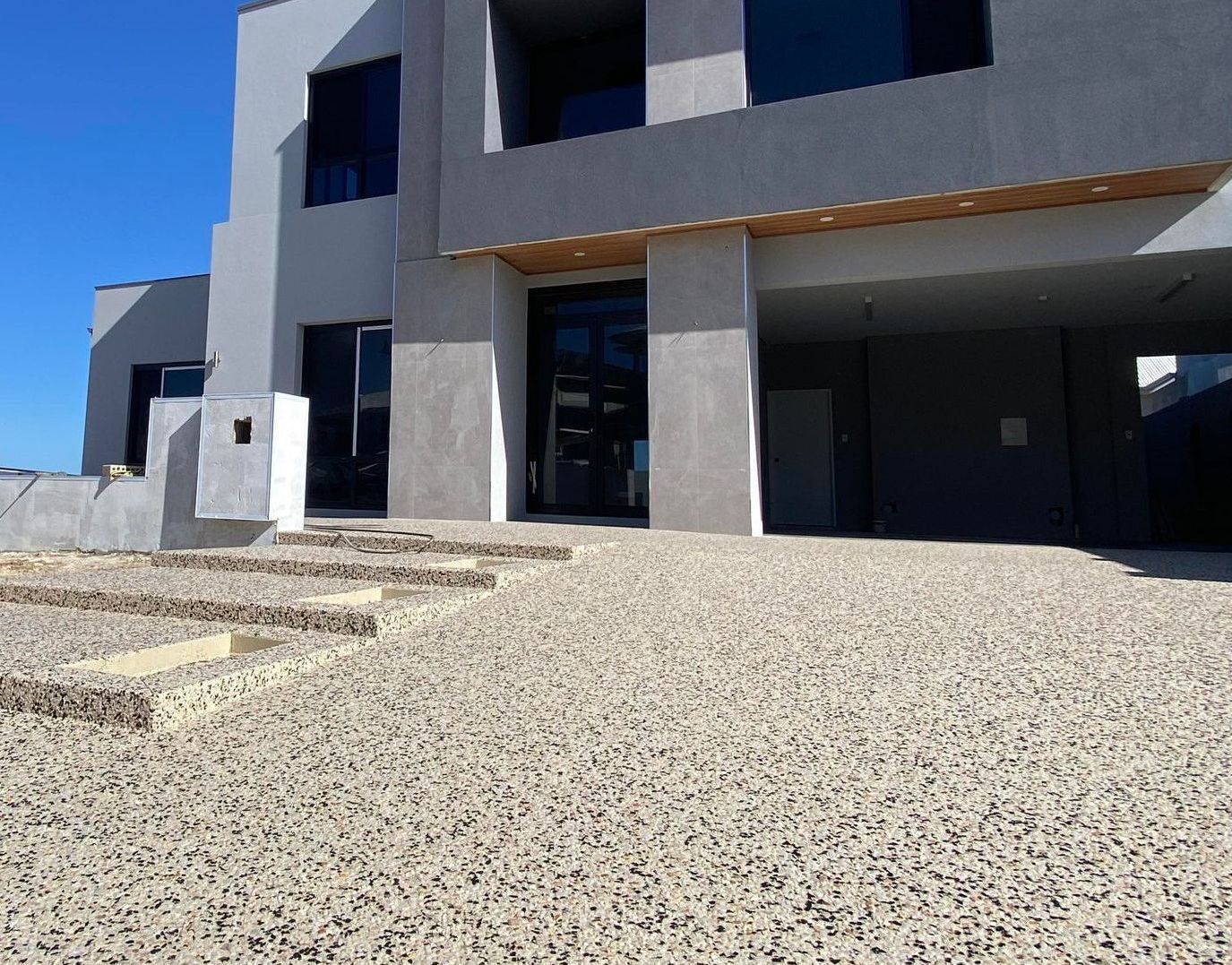 Exposed aggregate paths & stairs services