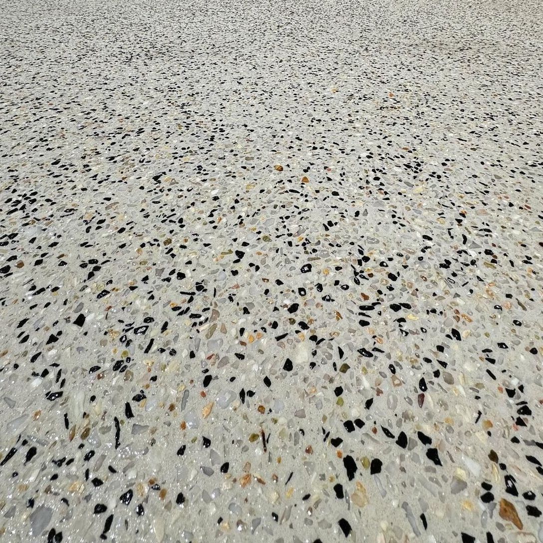 close up of Kajaani white exposed aggregate