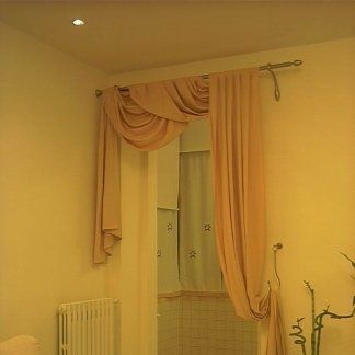 tenda con drappeggio a calata