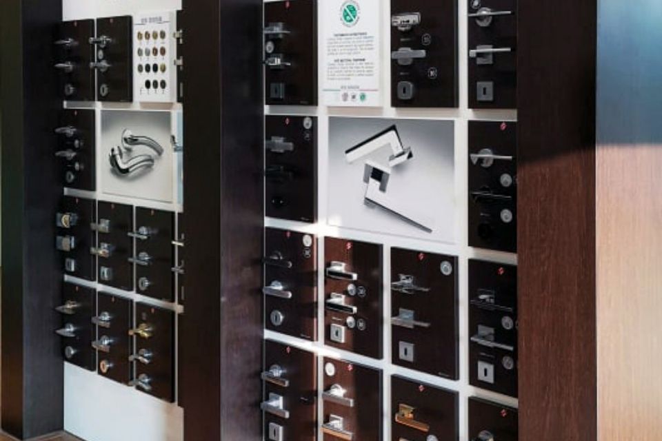 maniglie in esposizione