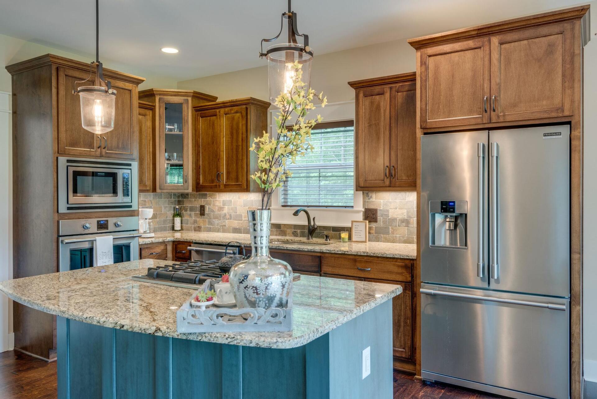 Modern Style Bathroom — White Bluff, TN — Building Solutions By Spann