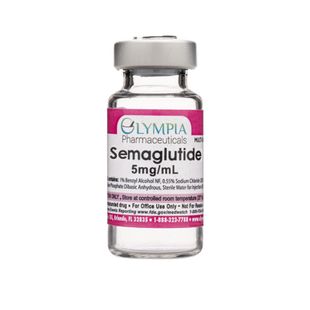 semaglutide average weight loss Semaglutide (Ozempic® & Wegovy®) Before and After Results: Weight Loss  Timelines (2026)