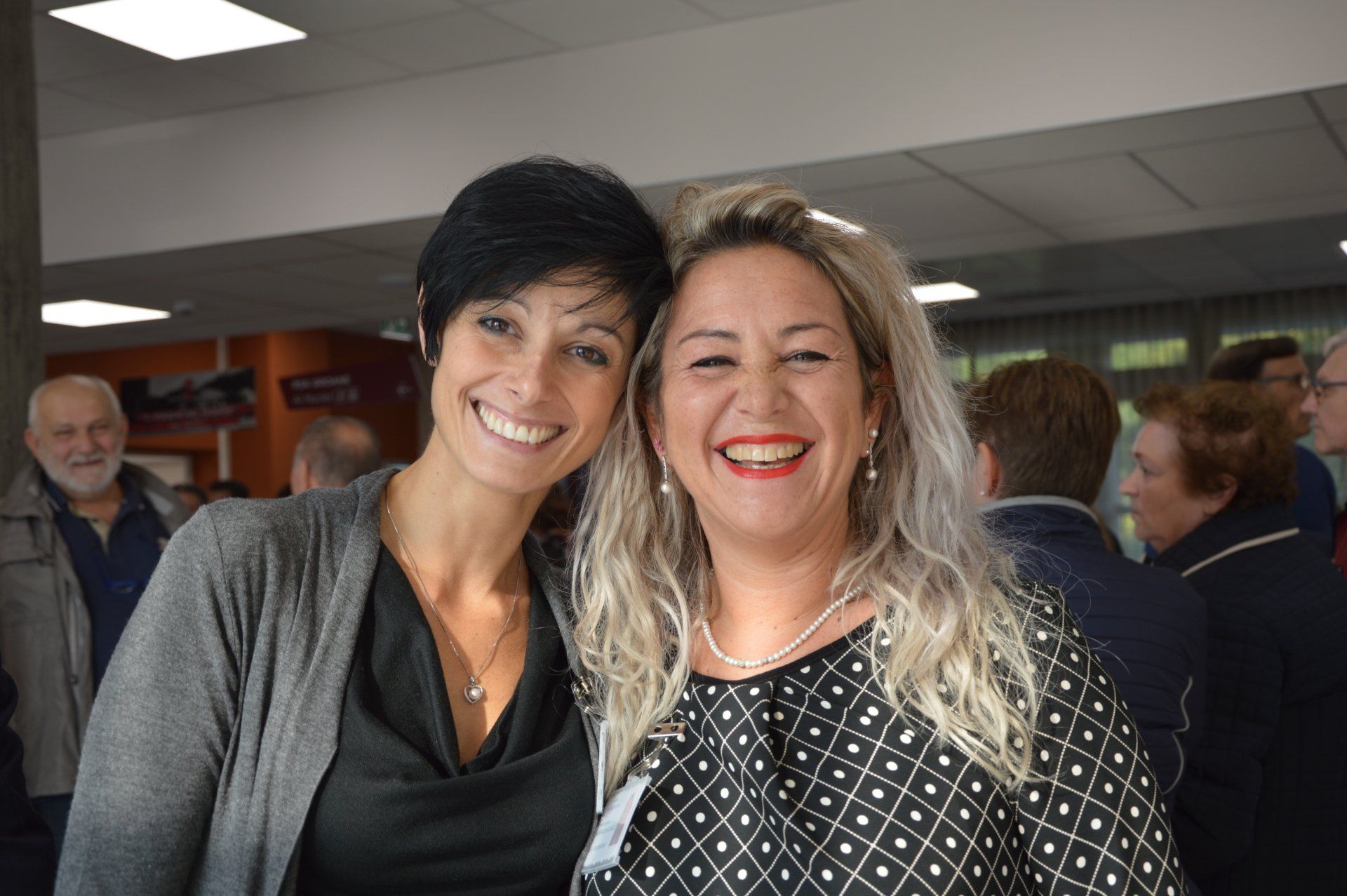 dipendenti casa di riposo durante l'inaugurazione