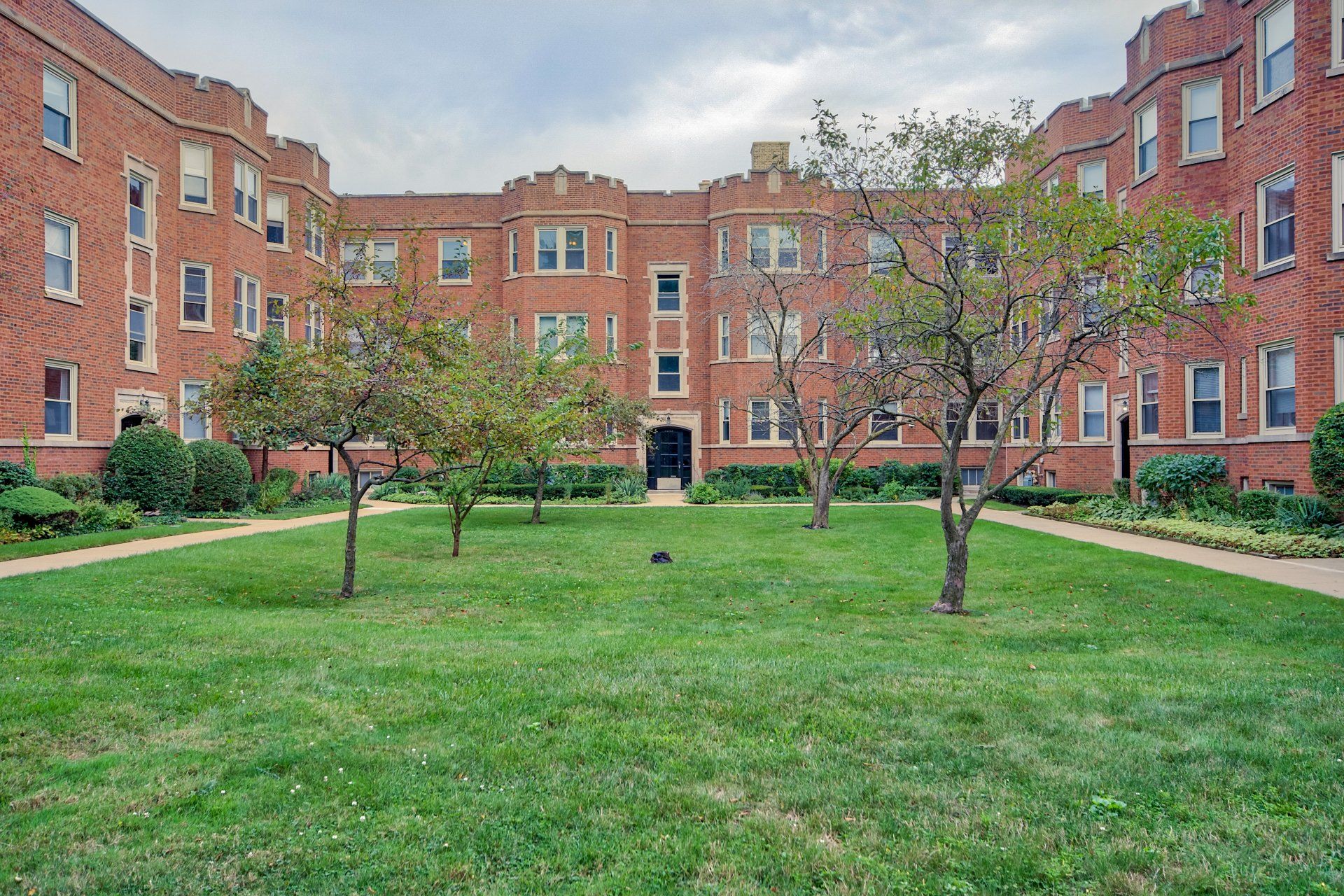 2247-Ridge-Ave exterior