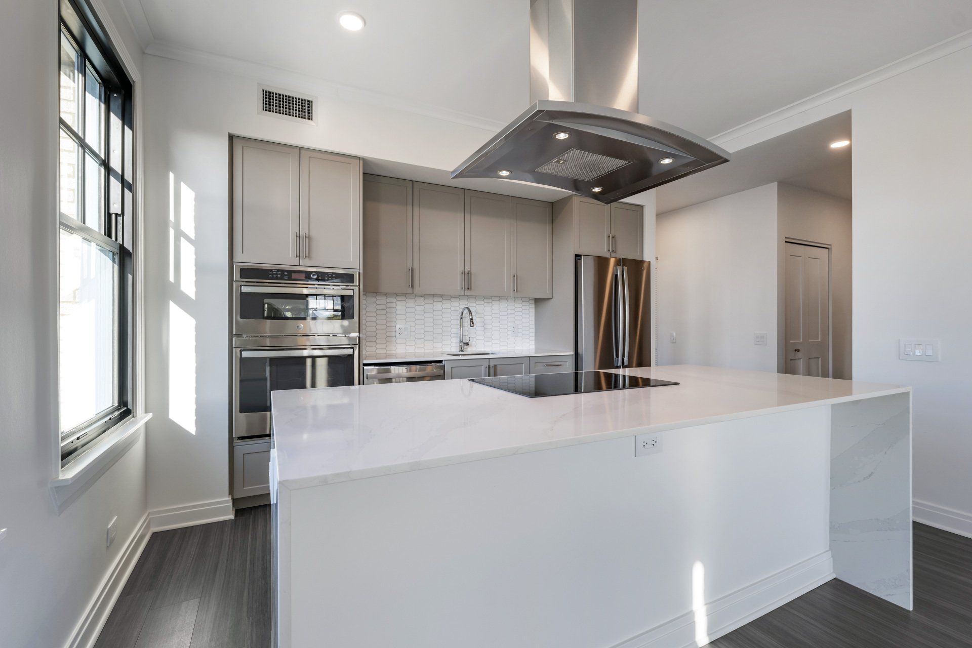 Lincoln Park Chicago Apartments The BeldenStratford