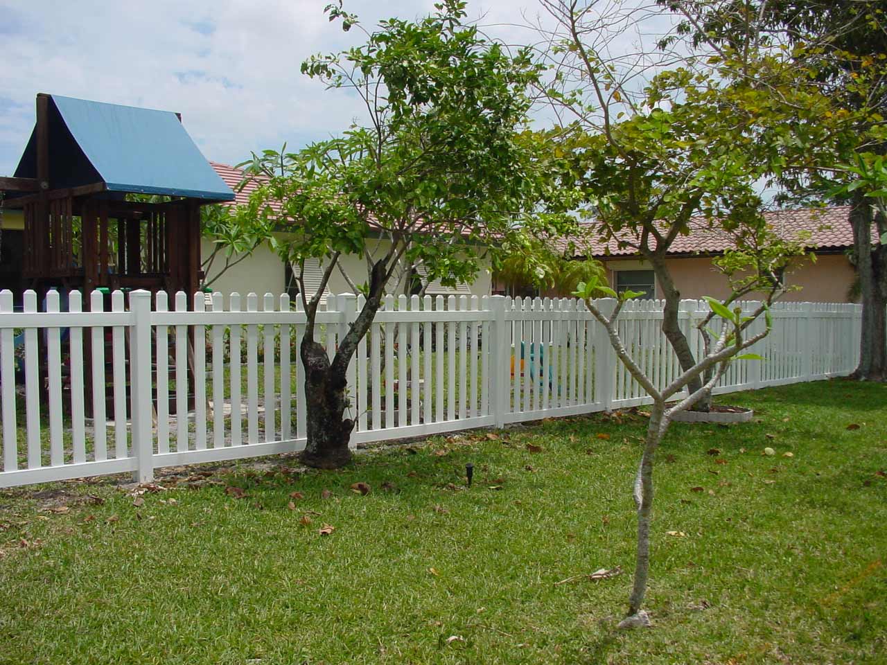 White Open Picket — Sunrise, FL — First Class Fence & Rail, Inc.
