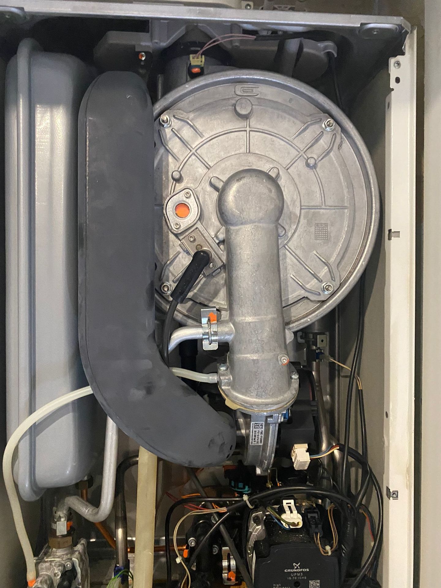 Wall mounted boiler fitted by Aberdeen gas engineer
