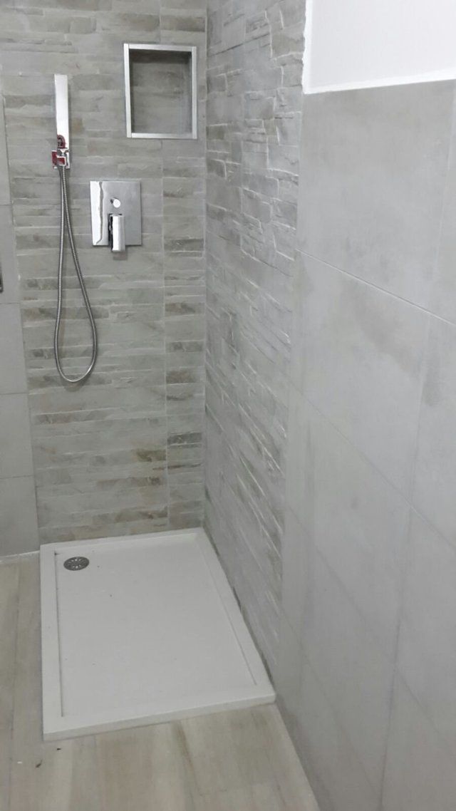 montaggio piatto doccia