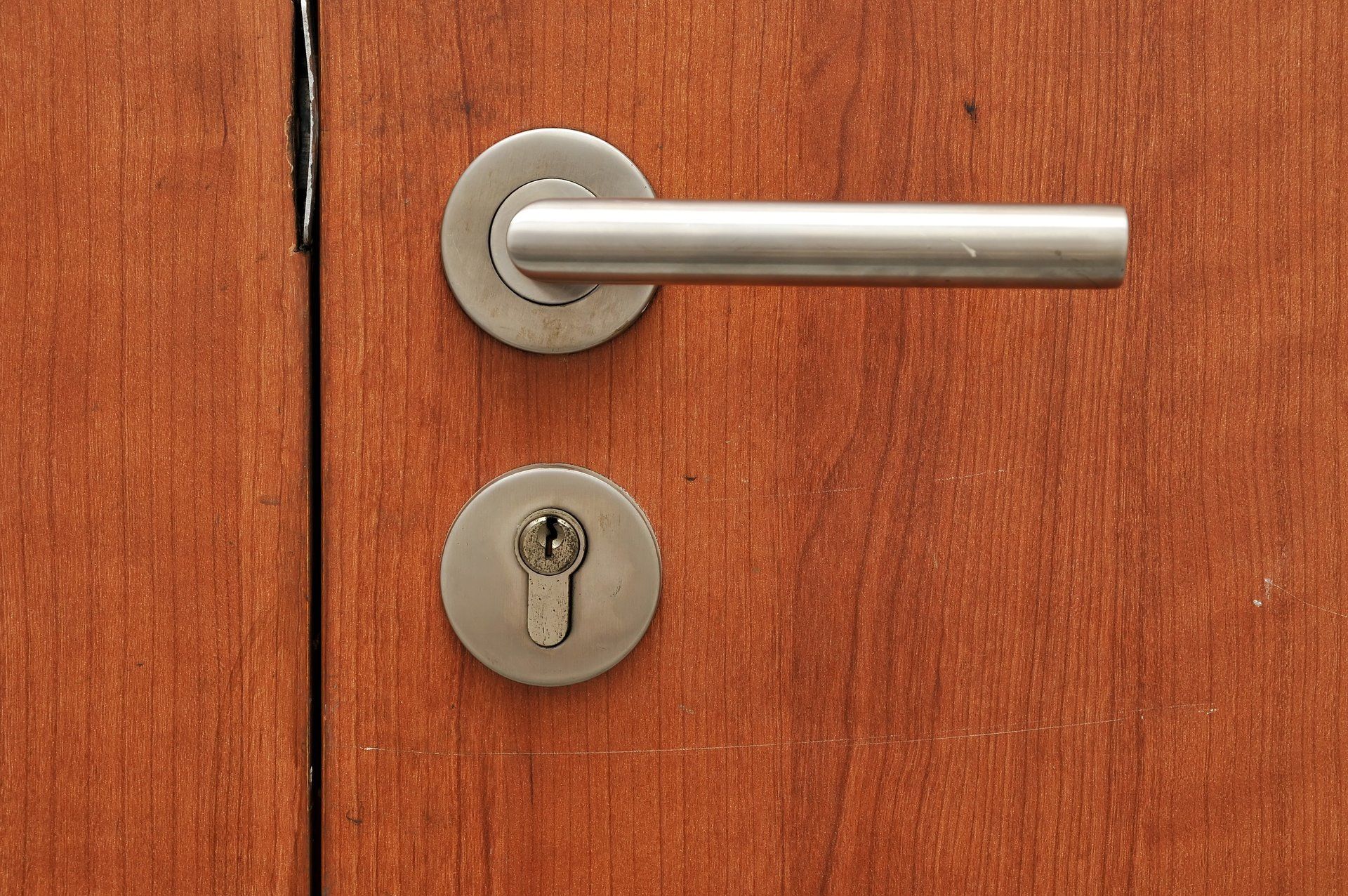 Door lock and key