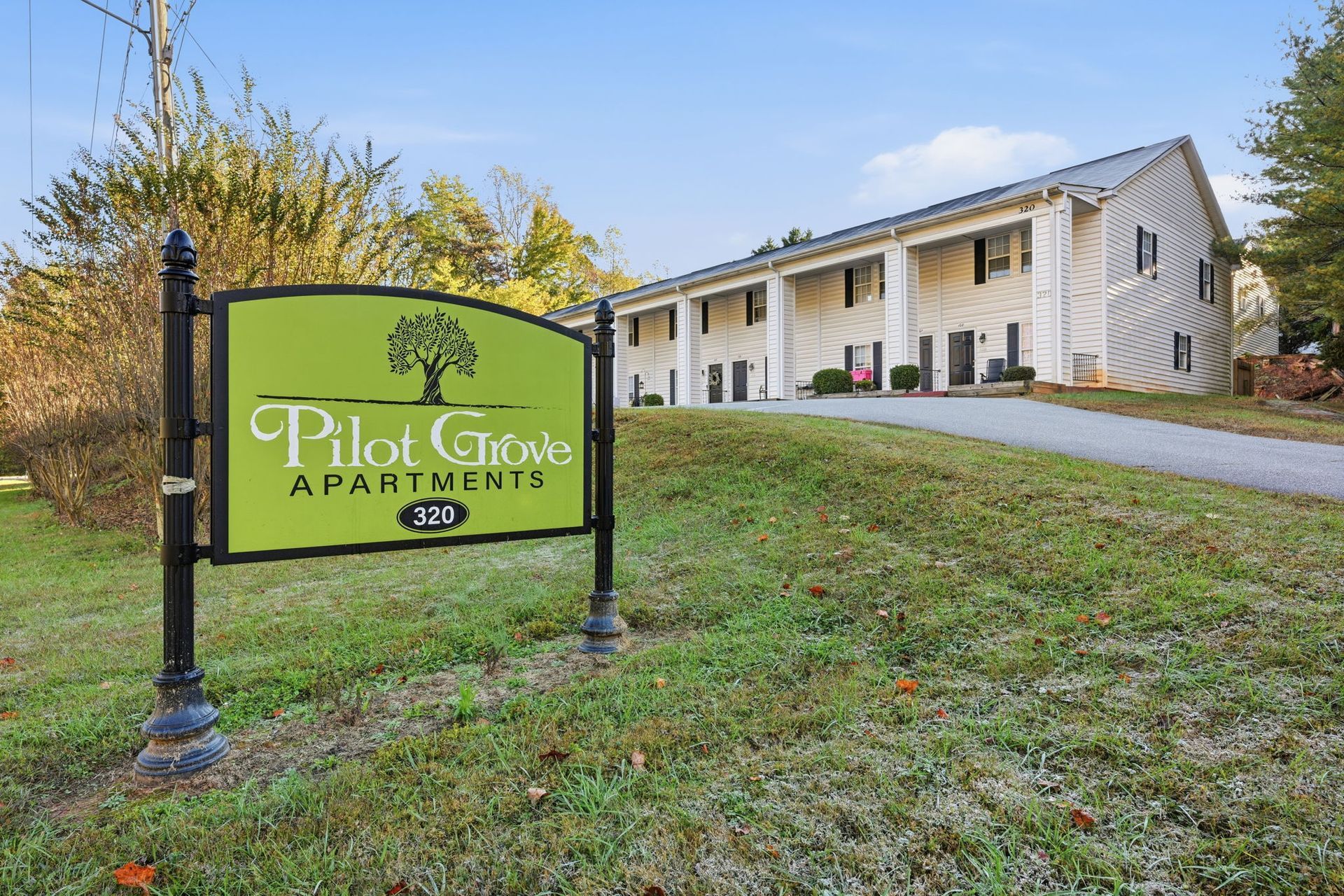 Pilot Grove Apartments 