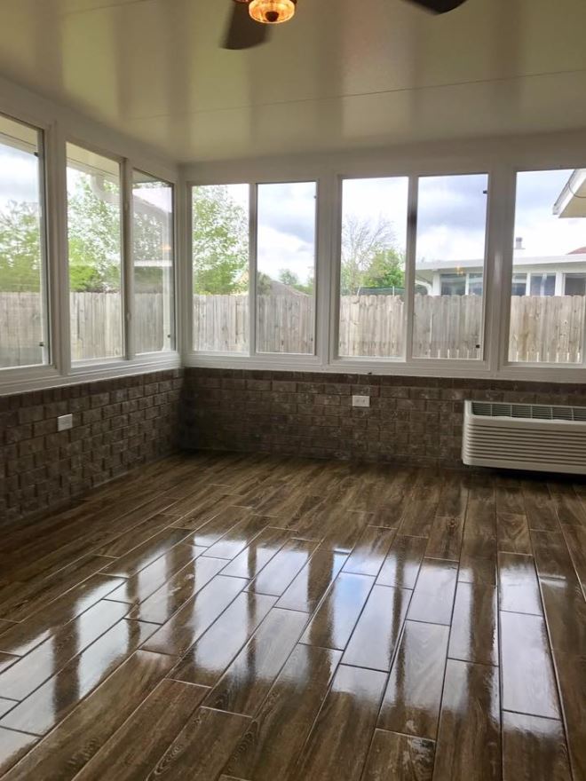 Sunroom Construction — Empty Sunroom in Milton, FL
