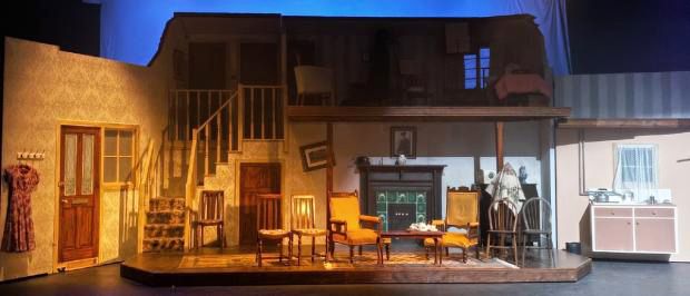 lady killers revolve stage set