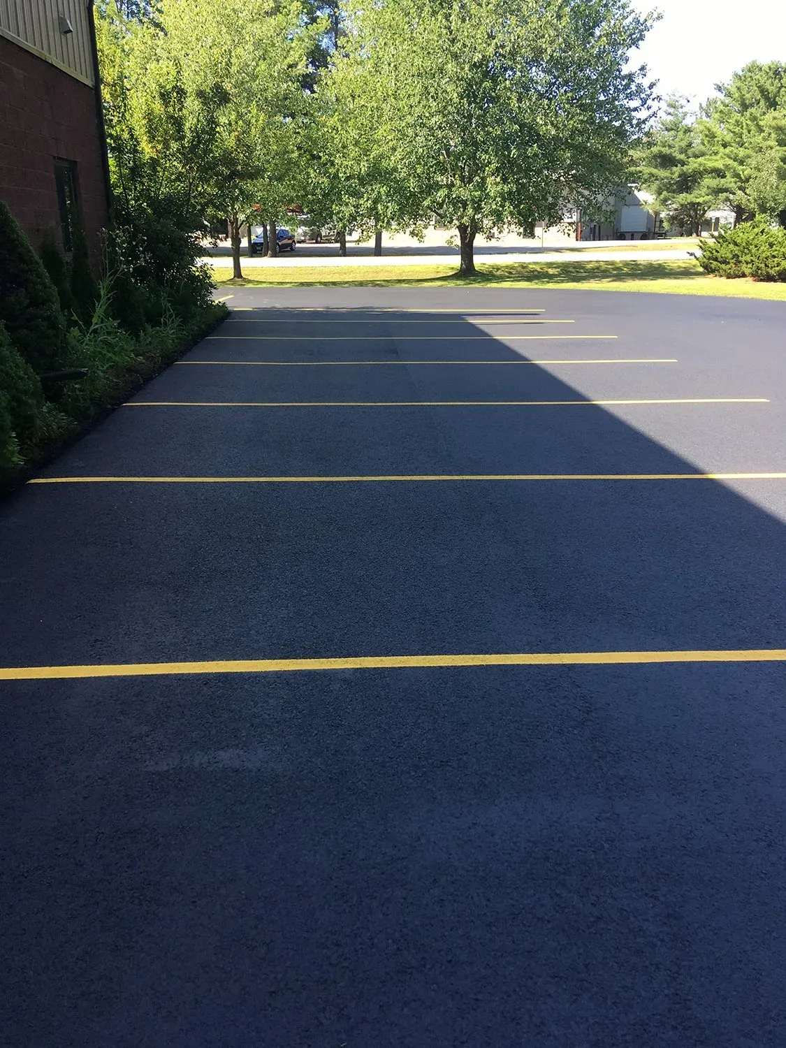 Yellow Lines On Asphalt - Burlington, VT - Rox Asphalt