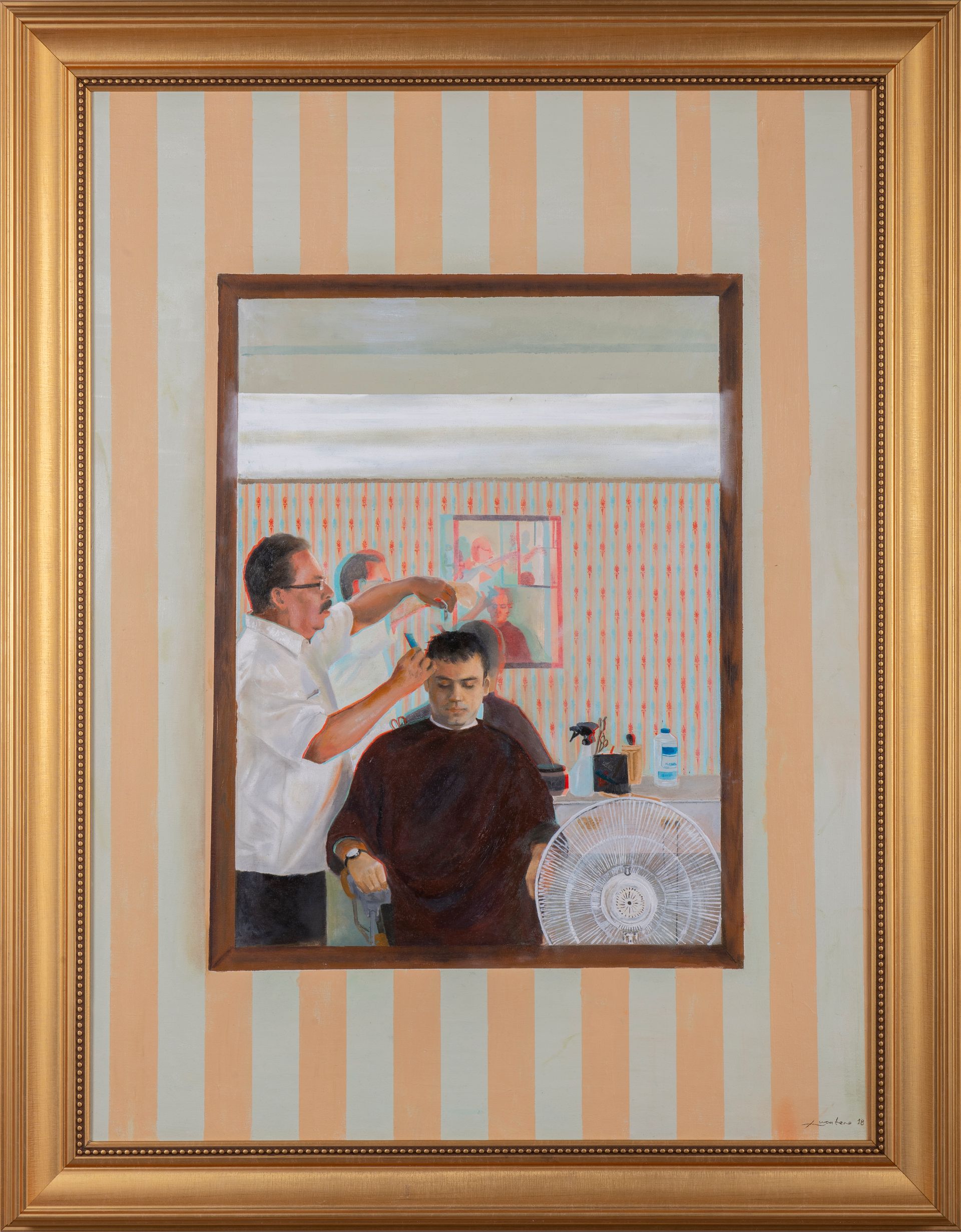 Pintura de un barbero cortando el pelo. El espejo refleja al cliente y al barbero en una habitación rayada.