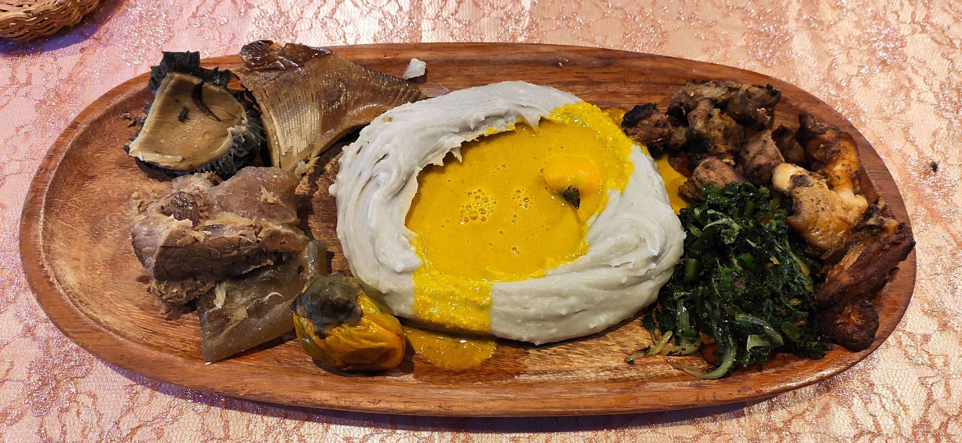 Repas chaud les ambassades resto-bar-lounge