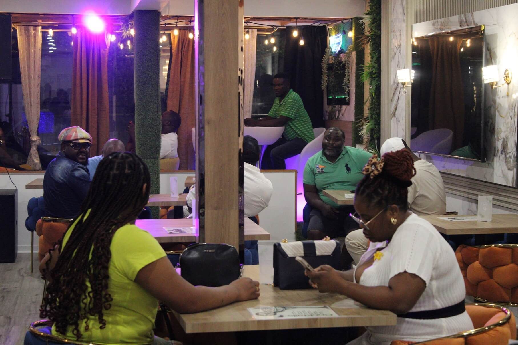 Les Ambassades - Restaurant SnackBar Lounge Cote-Vertu