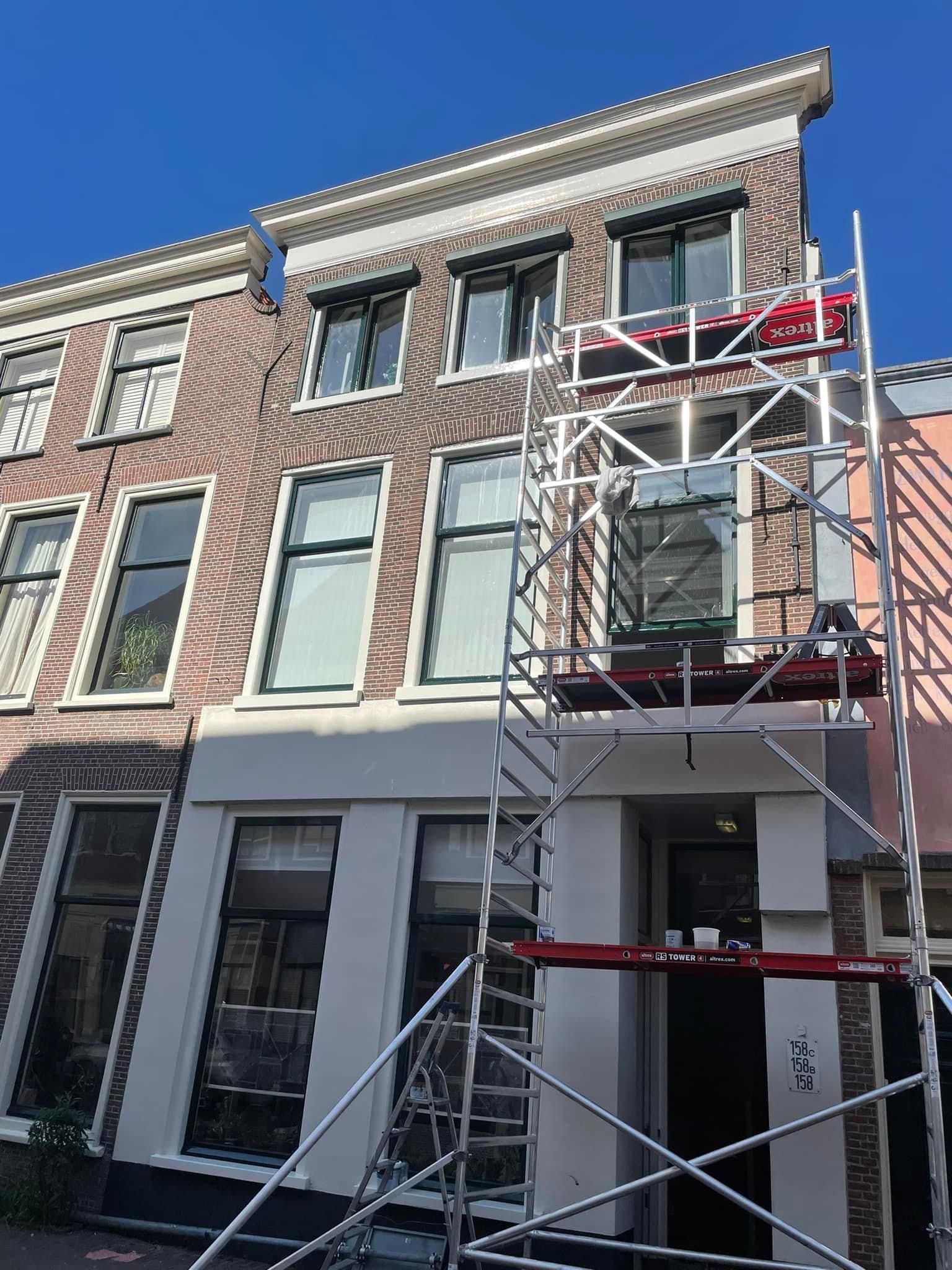 afbeelding van van huis met schilderwerk en link naar pagina schilderwerk