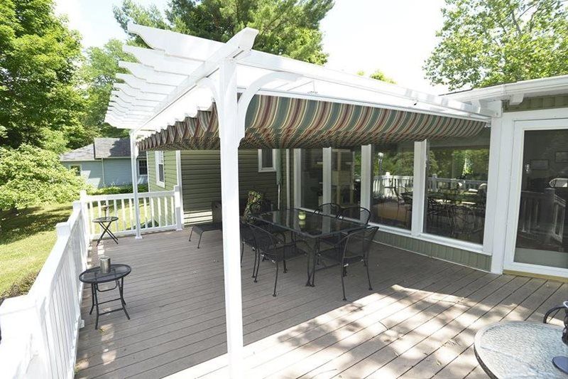 photo of a pergola canopy from Betterliving Patio & Sunrooms of Pittsburgh
