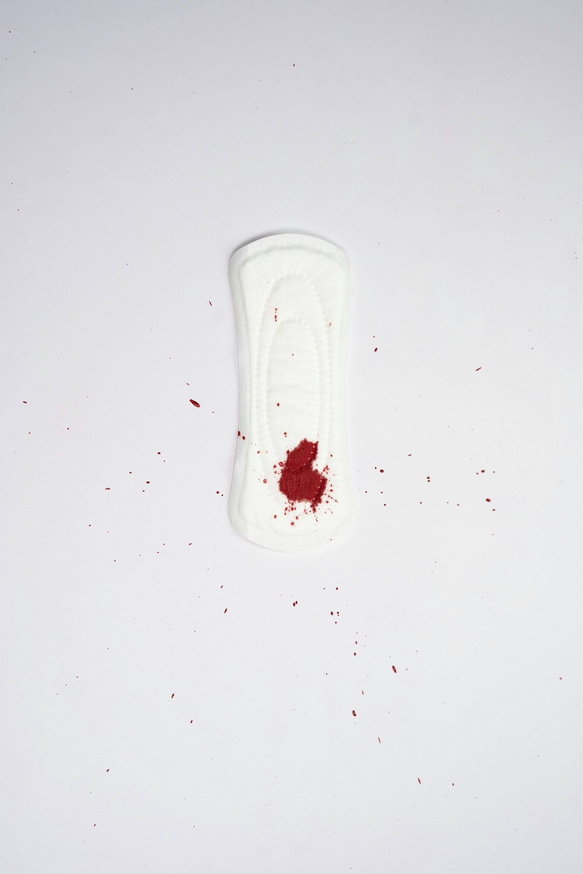 Menstruationsscheiben, Slipeinlagen, Periodenwäsche und Zubehör.