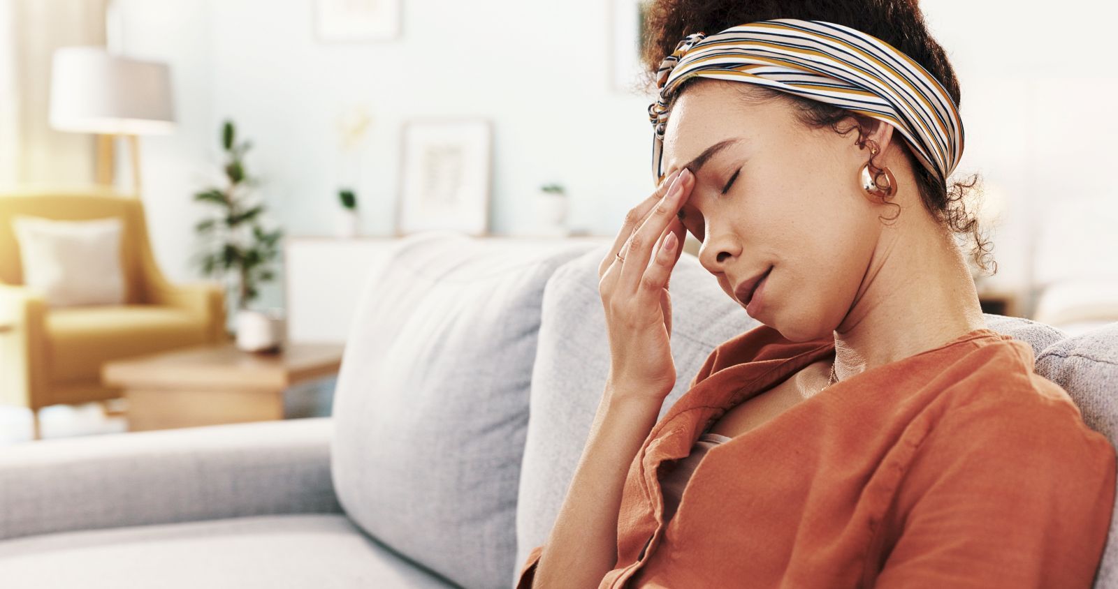 woman-having-a-headache-utc